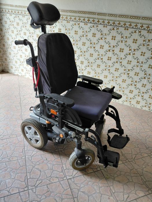 Cadeira de rodas eléctrica