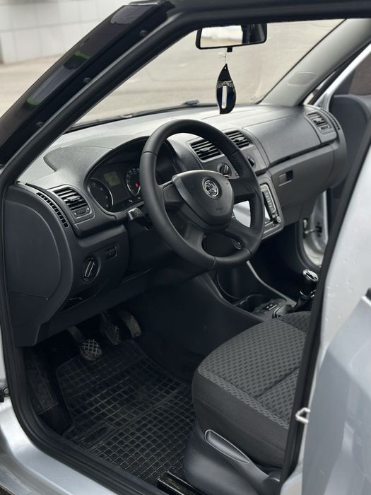 SKODA FABIA 2013 VIN TMBEC45J6EB500715 фото оголошення 13 з 15