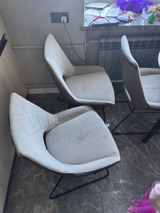 Стільці кухонні мʼякі 4 шт