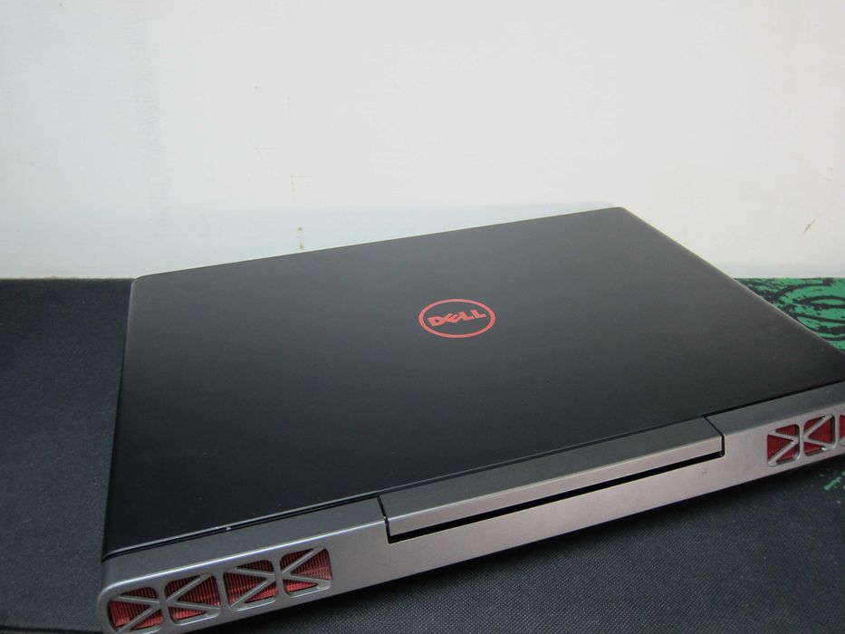 Dell 15 7000 Gamibg/Intel i5 7300Hq 3.50 GHz/Nvidia GTX 1050 4 gb