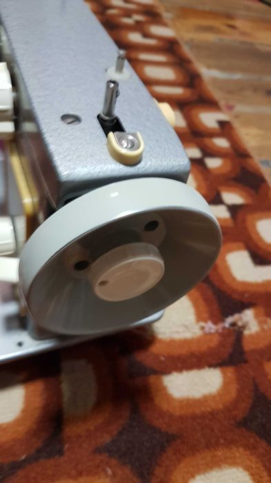 Торг! Швейная машинка СССР Чайка 142-М