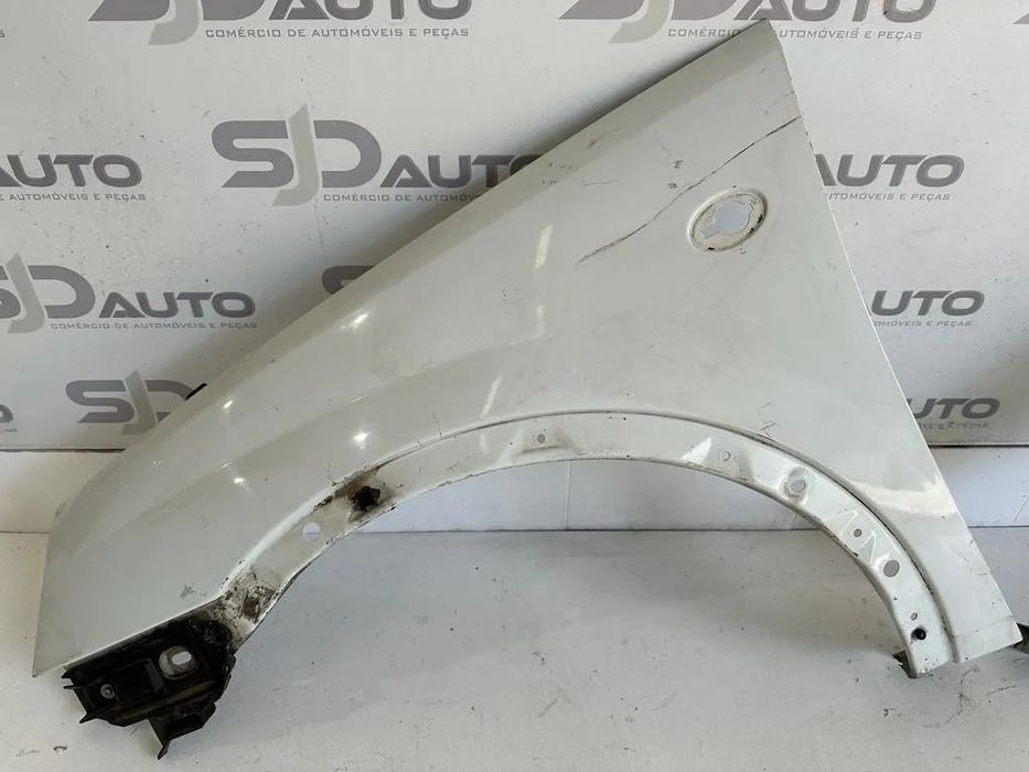 Guarda Lamas Direito / Esquerdo - Opel Corsa C