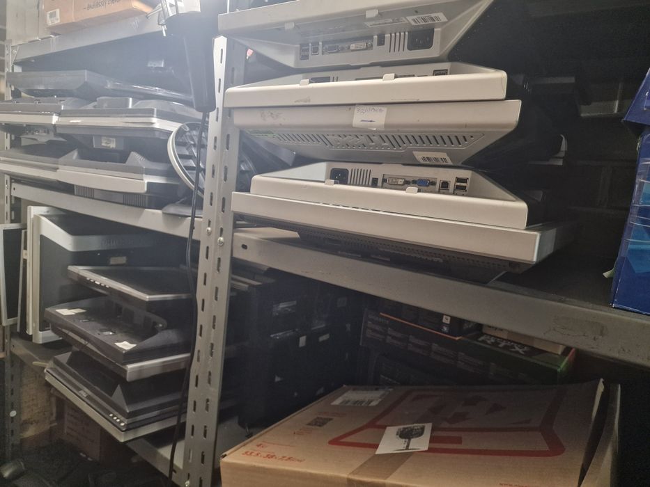 Мониторы на удачу под ремонт, запчасти или использование