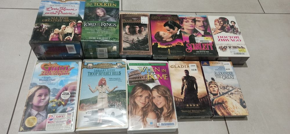 Відео касети нові