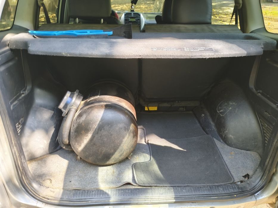 Toyota RAV 4 продам