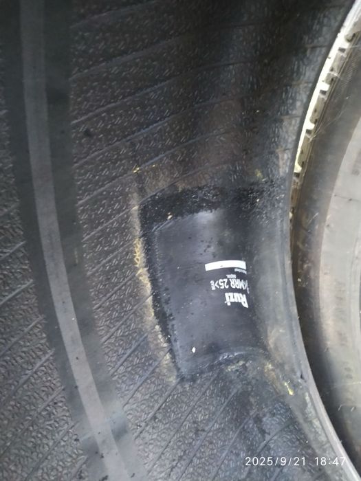 Продам зимню резину 225,45,17