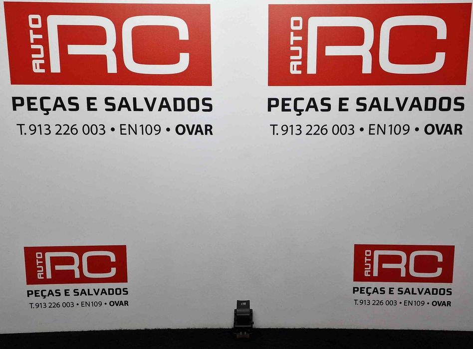 Comando / Botão / Interruptor Vidros Frente Direito 254218614R - RENAULT CLIO IV