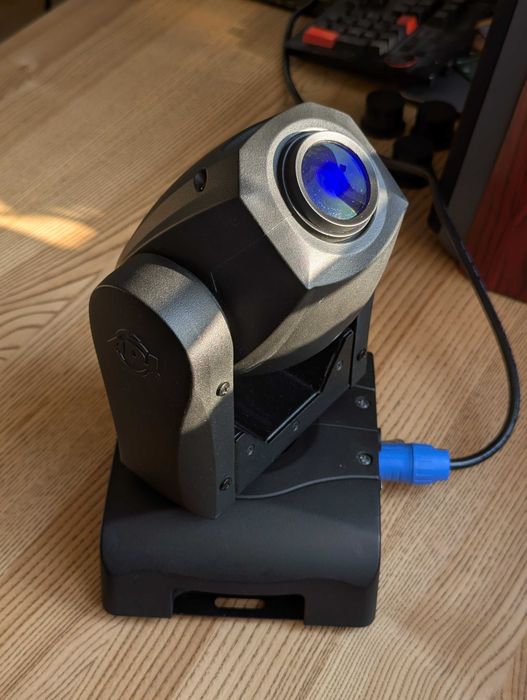 Рухома поворотна голова ADJ Pocket Pro (8 кольорів, гобо)