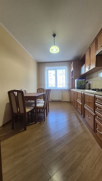 Продаж квартири 2-кім квартири. Каскад.Програми.