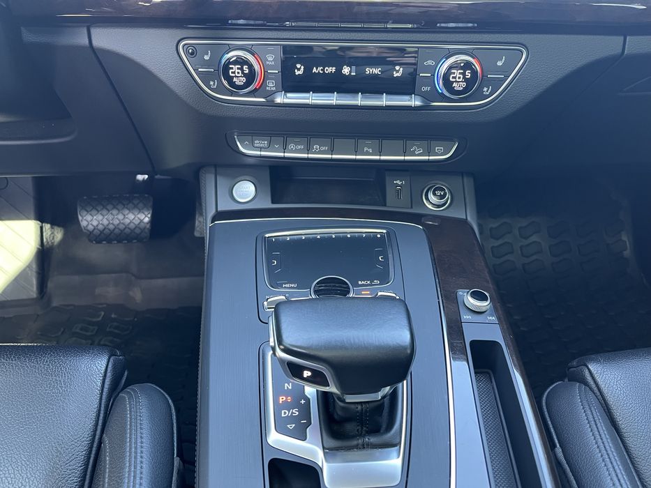 Audi Q5 Premium Plus