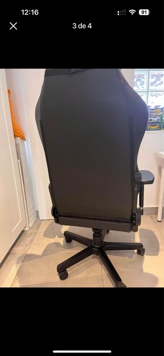 Cadeira Noblechairs HERO - Preto/Vermelho