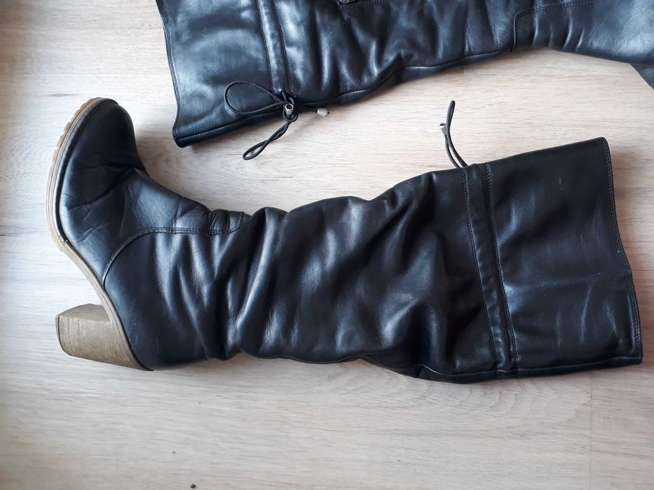 Отдам женские сапоги черные 37 размер - не отправляю