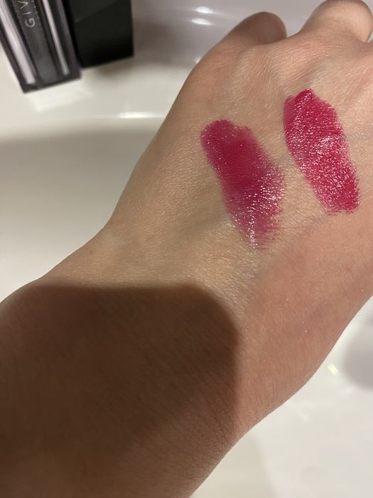 GIVENCHY Rouge Interdit Vinyl губная помада с маслом черной розы