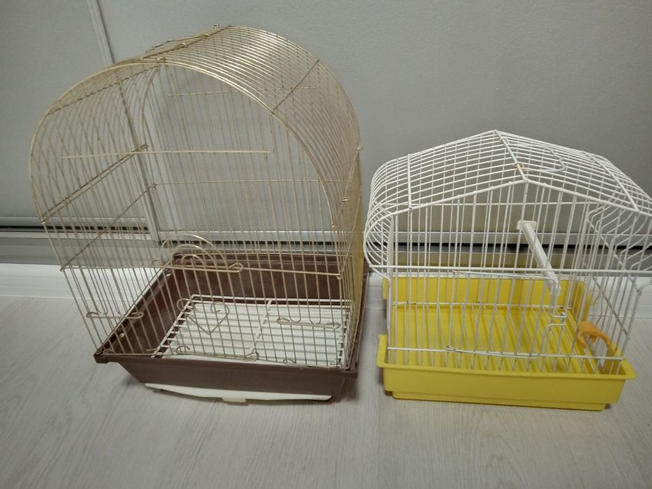 Продам клітку для папуг як нові за дві  499
