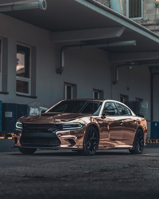 Wypożyczalnia, Wynajem Samochód do ślubu Złoty Mustang Mercedesi Dodge