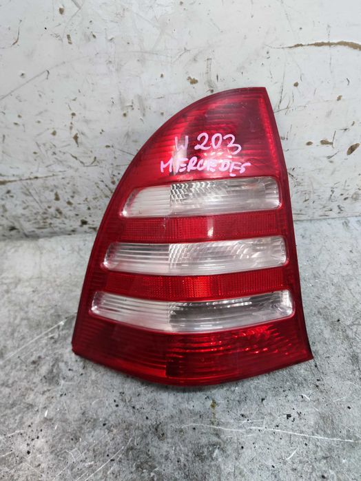 Mercedes Klasa C W203 Kombi Lampa Tylna Lewa Lewy Tył LT