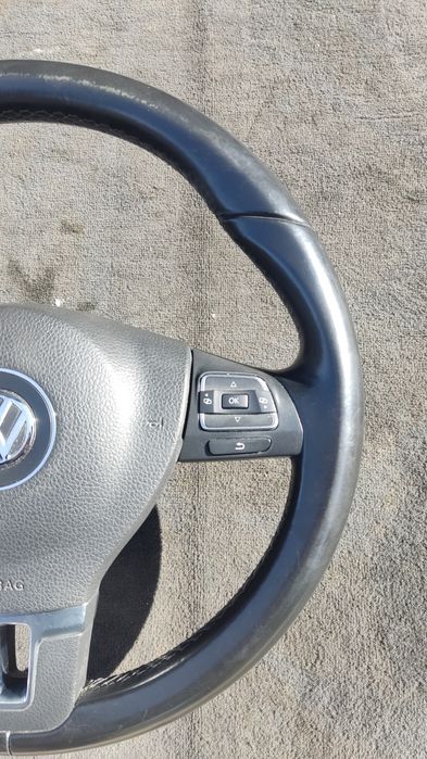 Kierownica trójramienna multifunkcyjna Volkswagen Passat B7 z poduszką