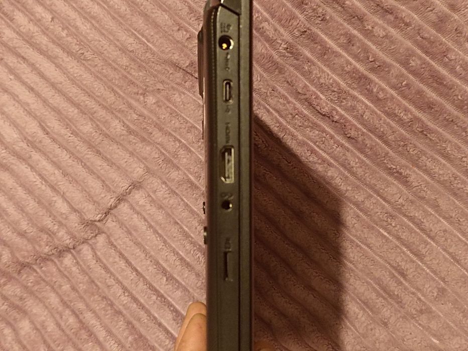 продам ноутбук TOSHiba Dynabook Tecra A40-E.