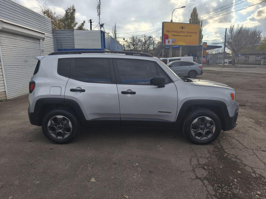 Jeep renegade 2.4 газ бензин полный привод автомат