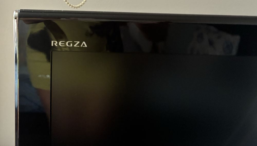 TV - TOSHIBA Regza de 24 polegadas