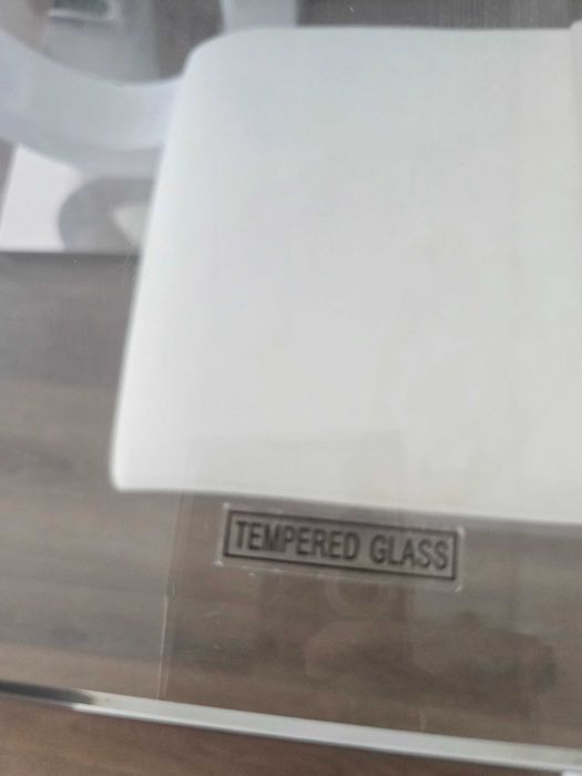Mesa de Jantar Moderna em Vidro Temperado + 4 Cadeiras