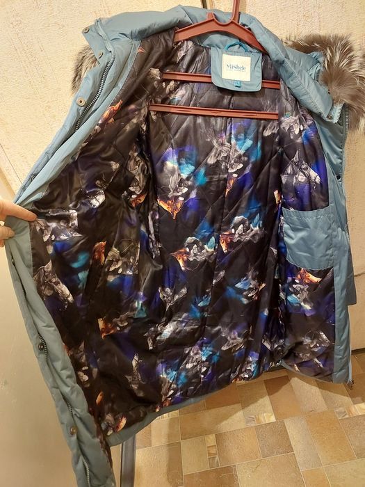 Пуховик женский 48 р.