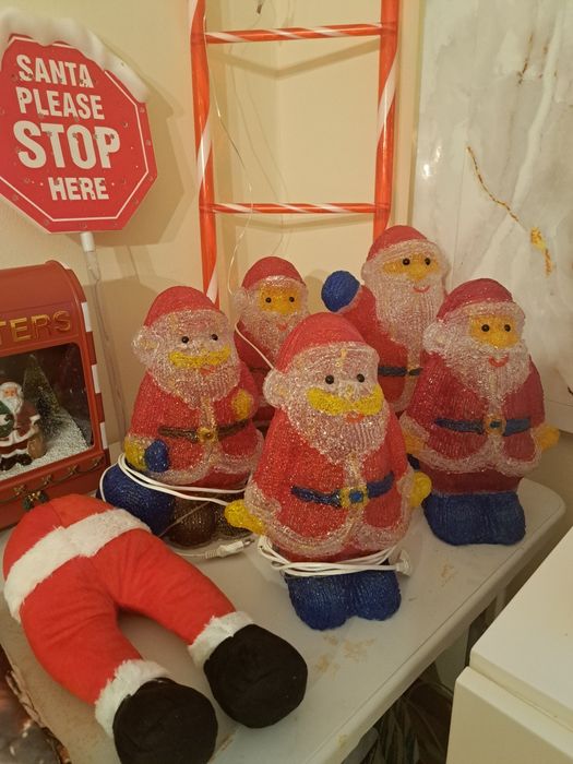 Pai Natal com luz e sem luz