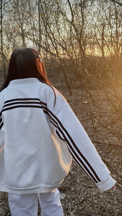 Спортивний костюм білий у стилі Adidas