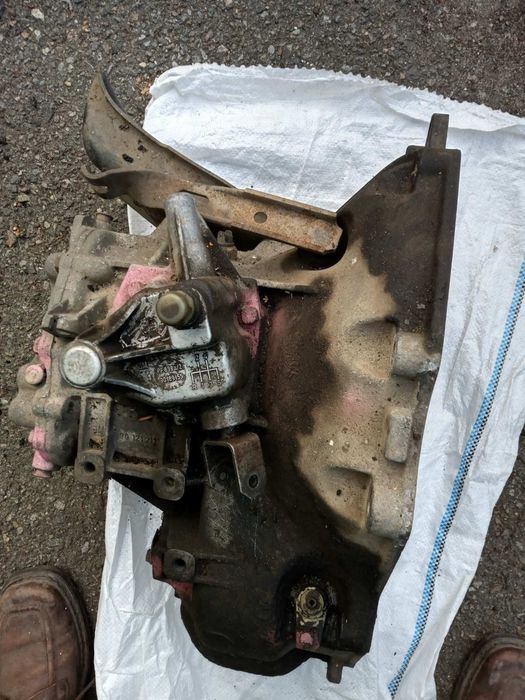Продам коробку передач