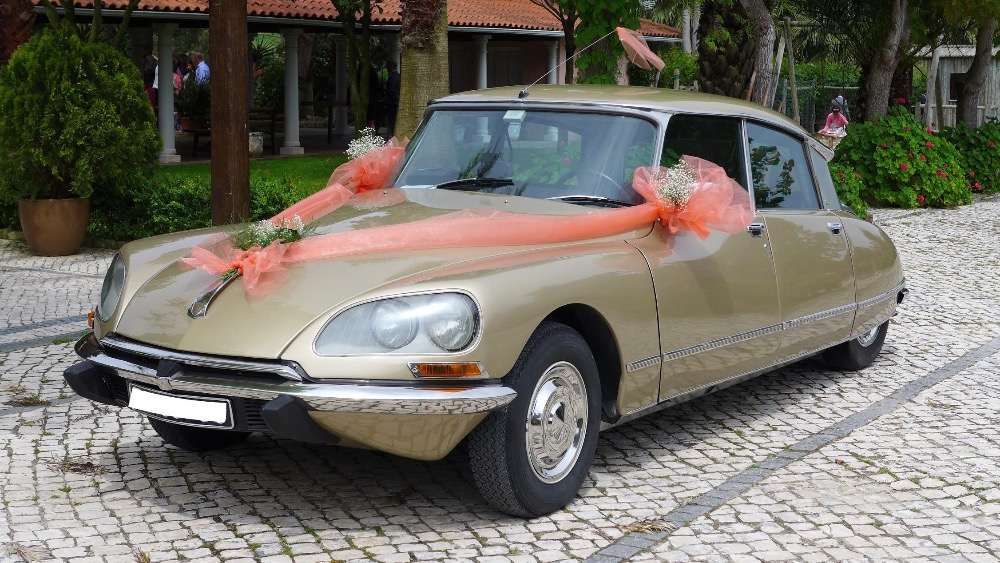 Aluguer Citroen Ds "Boca de Sapo" para Casamentos