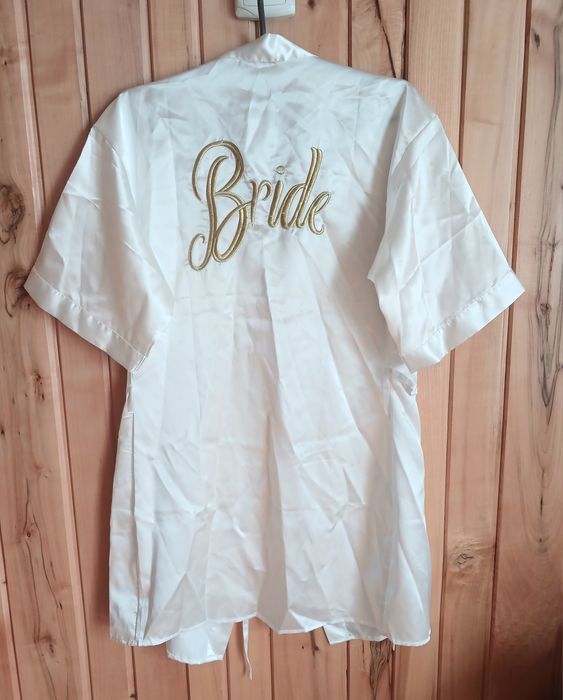 Білий атласний халат для нареченої XS