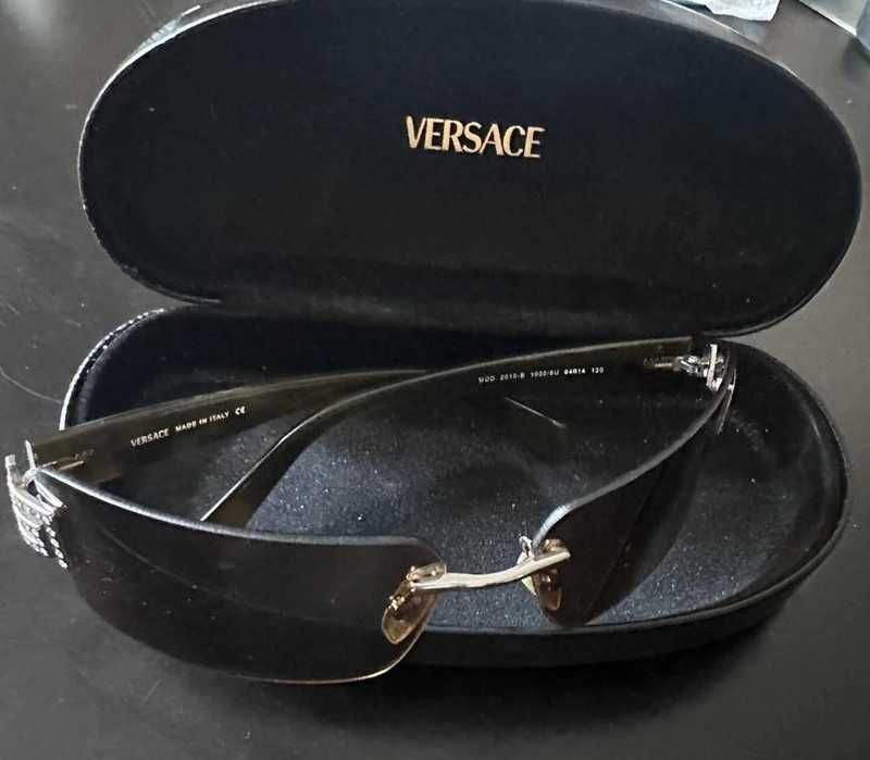 Brązowe okulary przeciwsłoneczne Versace