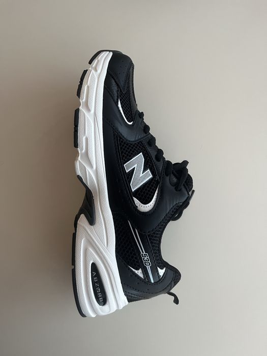 New balance 530 preto e branco