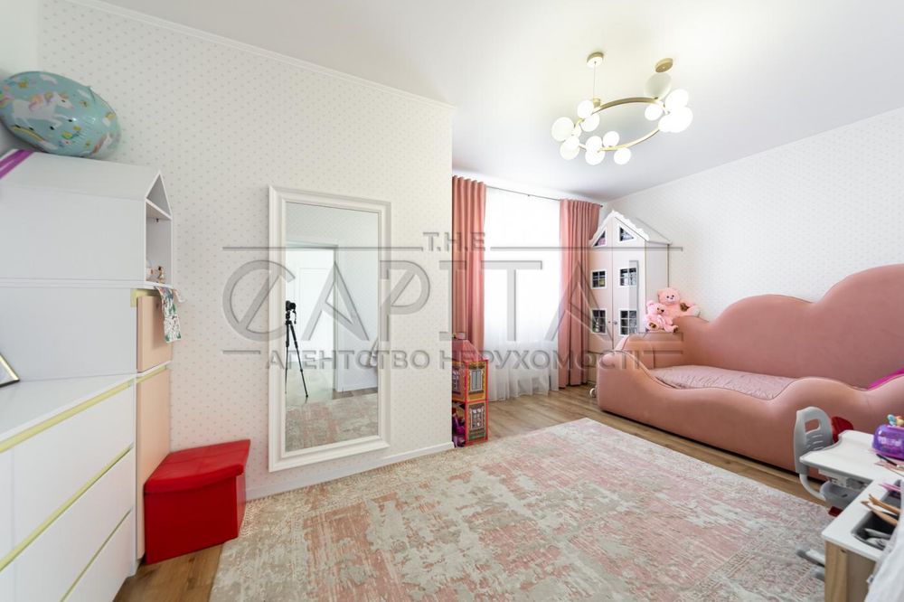 Оренда будинку 270 м2 (закрите КМ) в Крюківщині