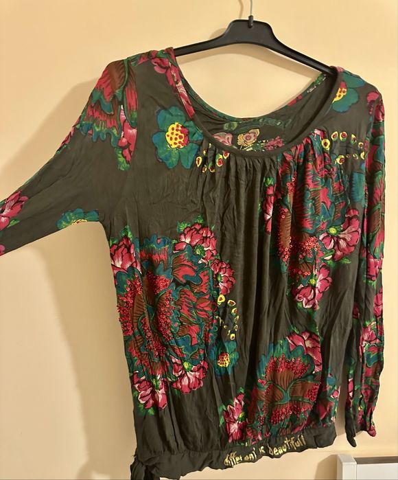 blusa marca desigual