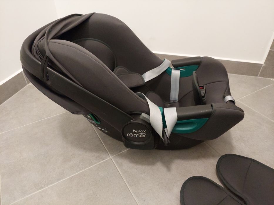 Nosidełko + baza Britax