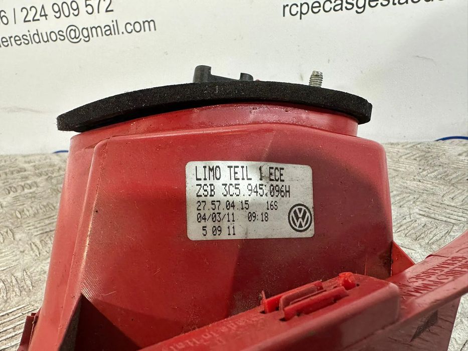Conjunto Farolins Tras Traseiro  Direito Original LED SEDAN