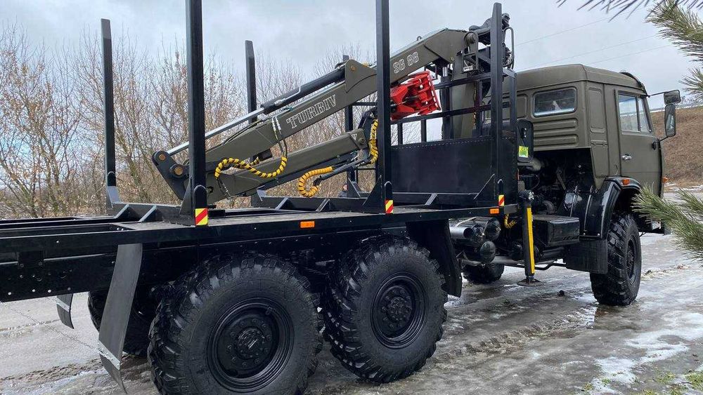 КАМАЗ 4310, лісовоз із маніпулятором
