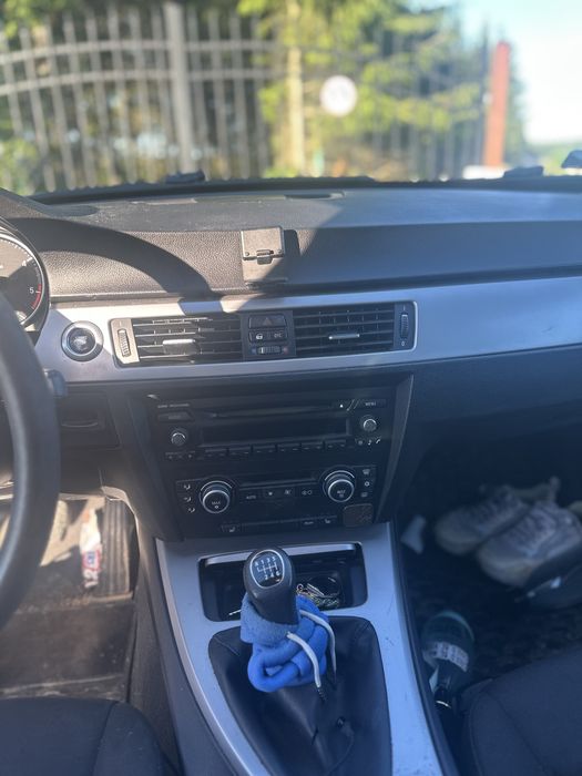 BMW E91 318d 143 KM