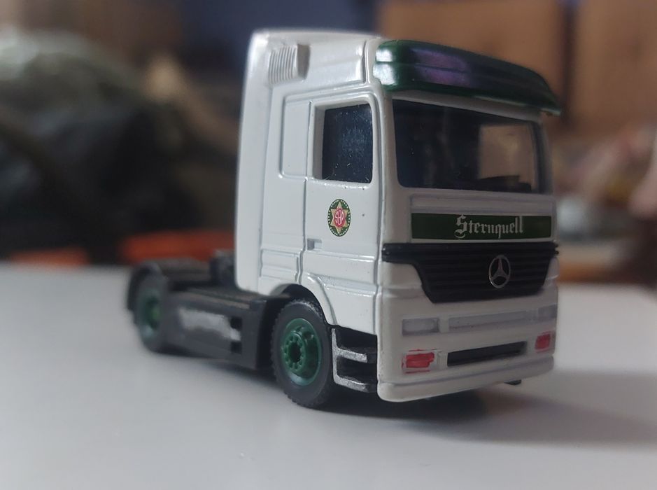 модель Mercedes-Benz Actros