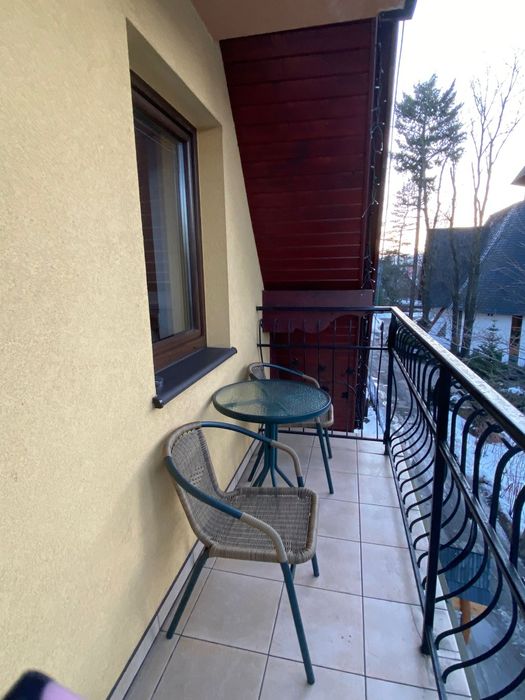 Wolne miejsca    300 m od dworca