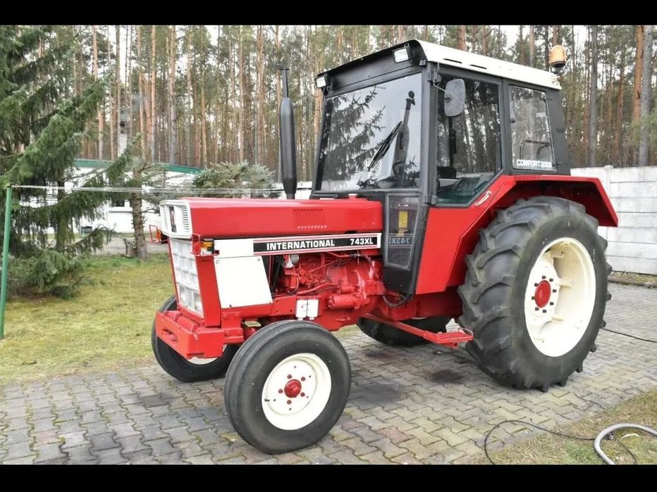 Case IH International 743 XL  Traktor Case International 743 XL, 1983r, stan bdb