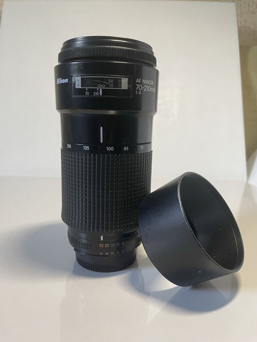 Nikon AF Nikkor 70-210mm f/4