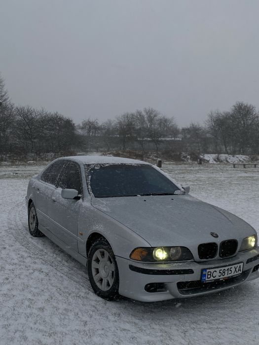 Продам е39 523І.