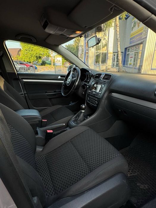 Volkswagen Golf 1.6 TDI BlueMotion 2012