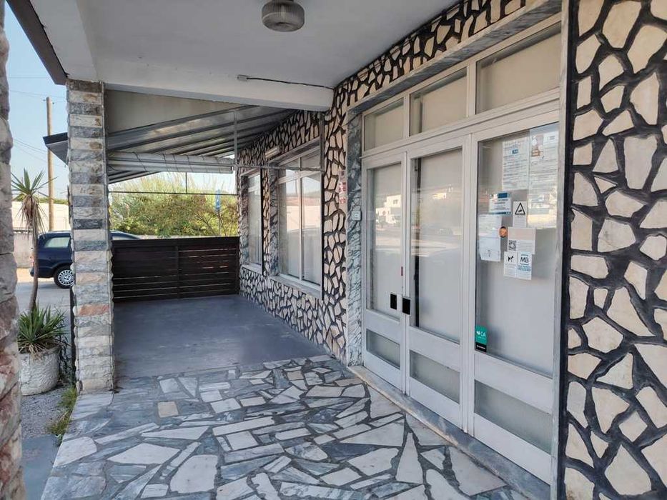 Espaço Comercial de Excelência na EN8 / Estrada de Tornada – Caldas da Rainha
