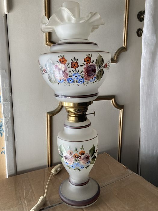 Candeeiro de mesa pintado à mão