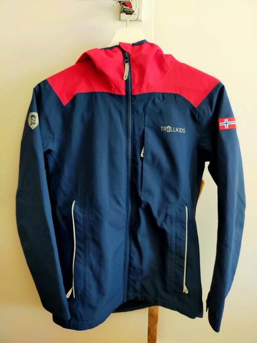 Kurtka trollkids waterproof 152/12Y