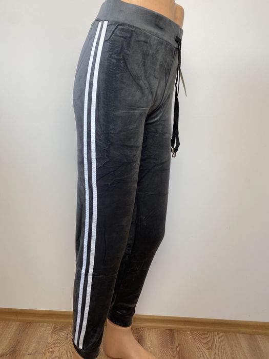 Dresy welurowe z lampasami S/M szare welur dres