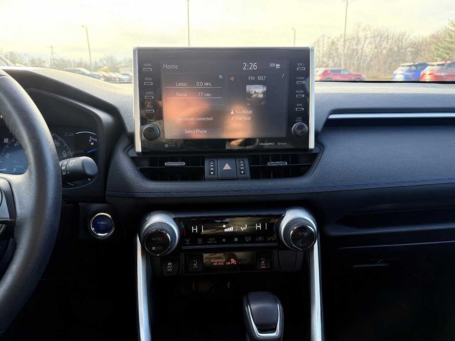 Toyota RAV4 XSE      2022